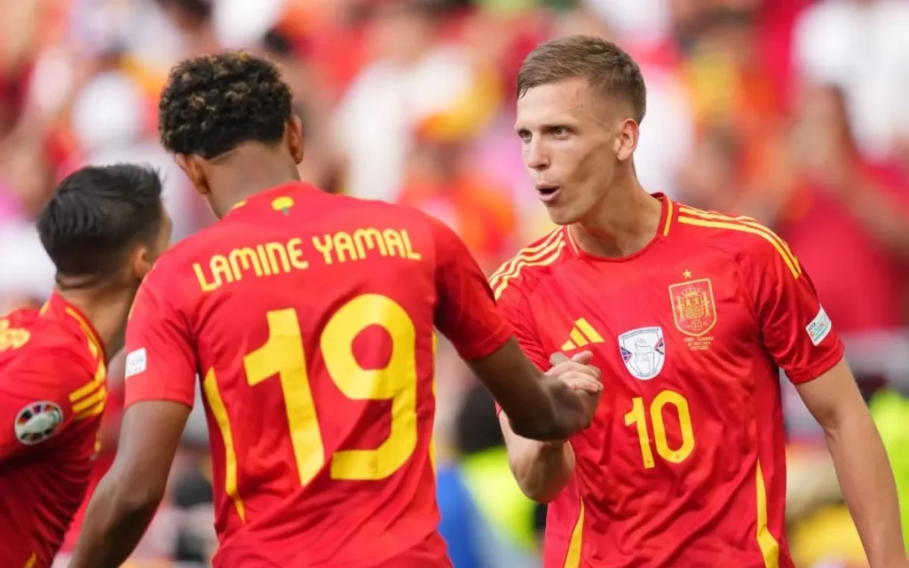 Dani Olmo and Lamine Yamal at Euro 24