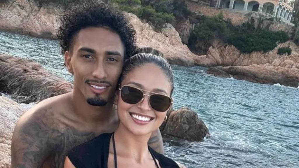 Raphinha and his wife Natalia Rodrigues